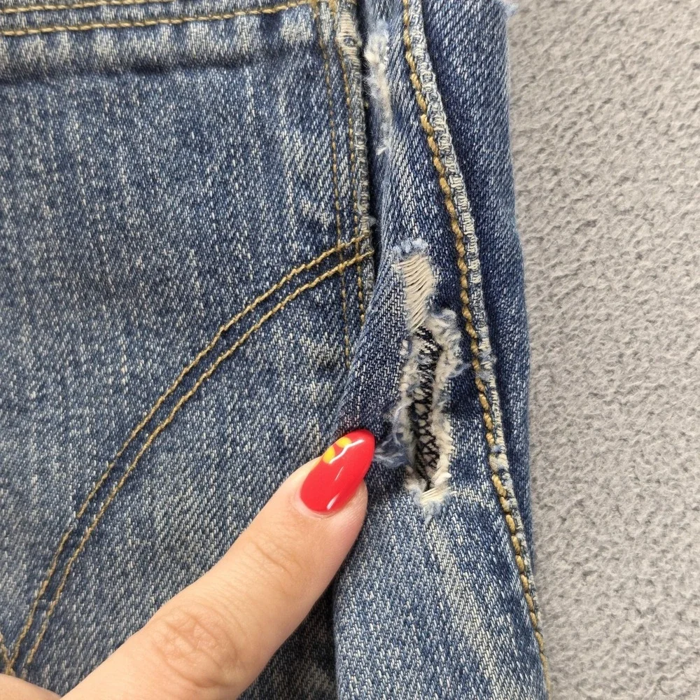 Levis 11431 important
